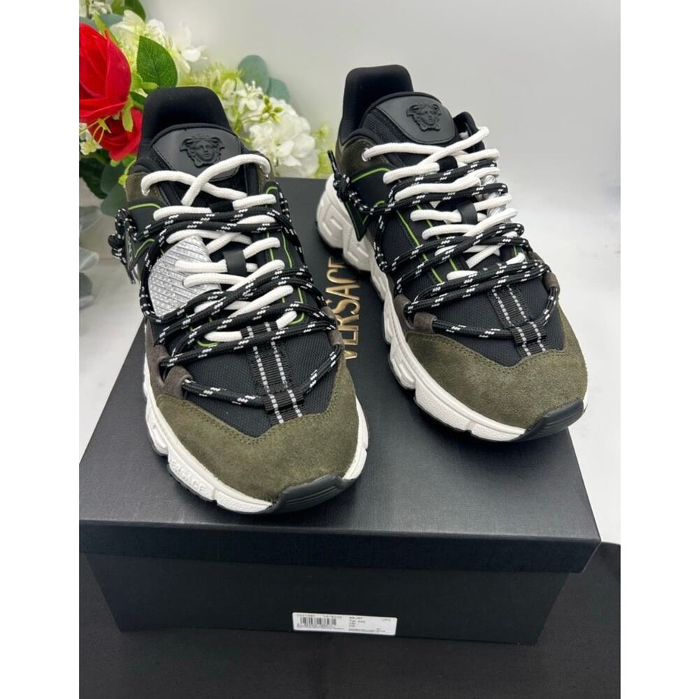 Men's Versace Medusa head suede/leather sneakers size 43 made in Italy